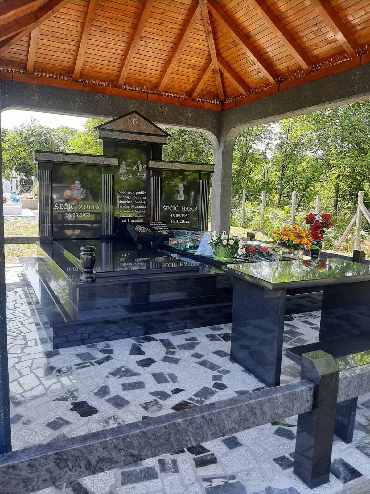 Nadgrobni spomenici i nišani
